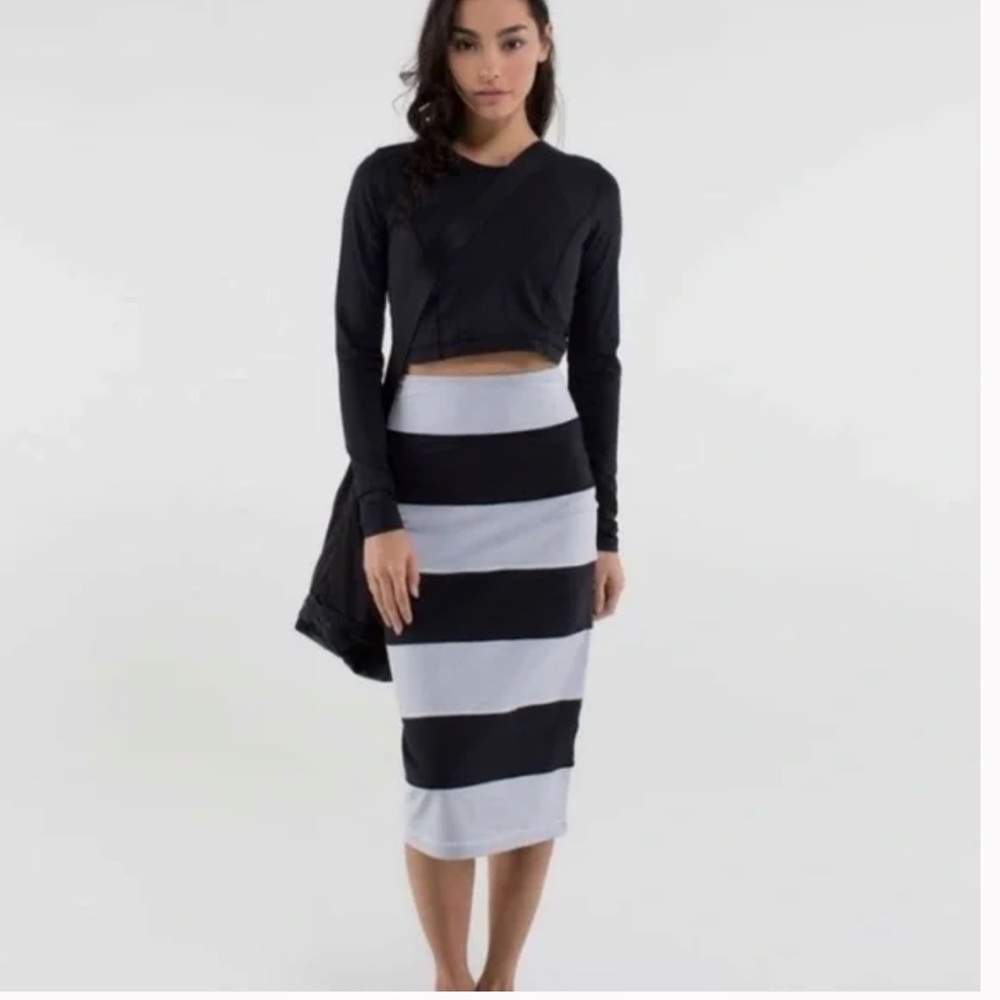 LuluLemon Yoga Over Skirt